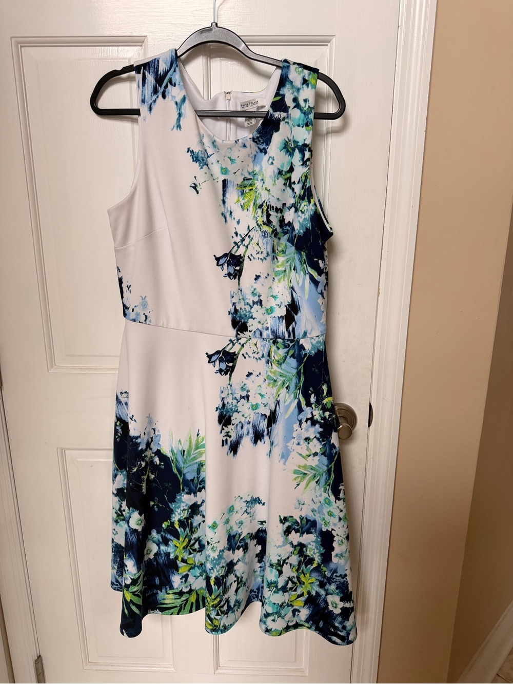 White House Black Market White Floral A-Line Sleeveless Dress